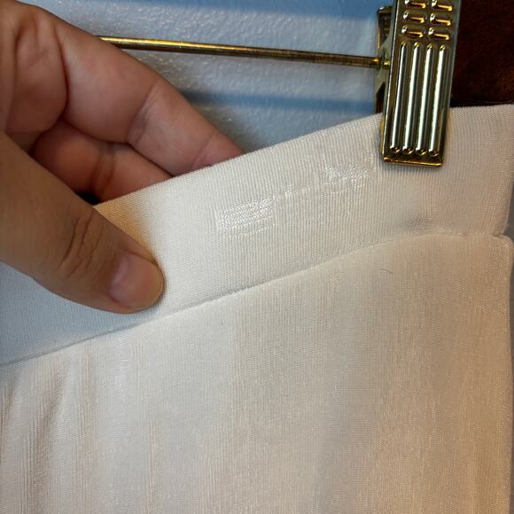 Chico's Travelers White Slinky Dress Casual Pants Size 1  or size 8 Travel Easy - Picture 6 of 7